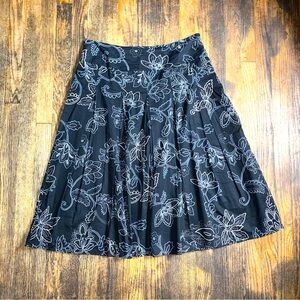 Apt 9 Pleated Lined 100% Cotton Black & White Floral Design Skirt Size 12